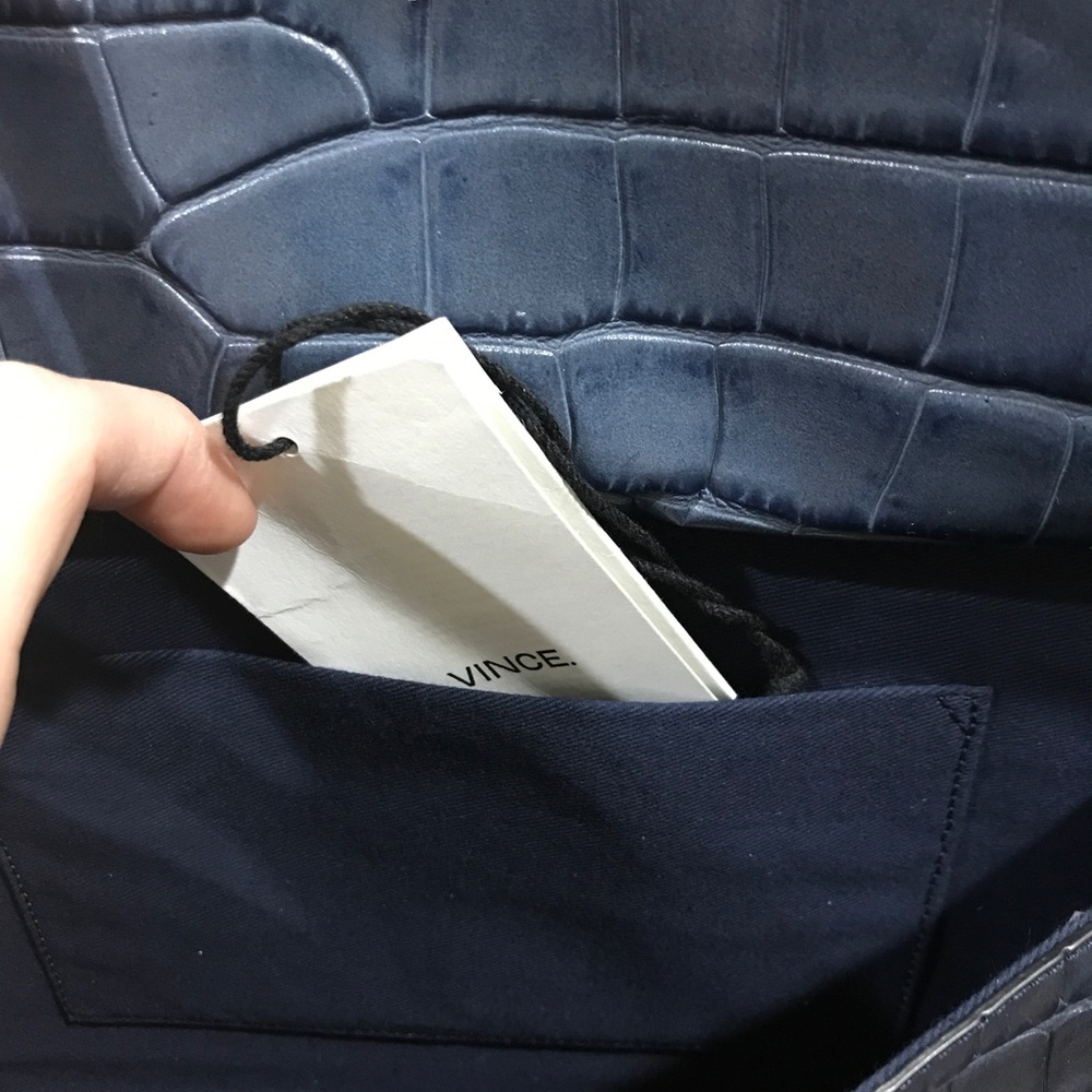 💌SOLD 💌VINCE Croc Embossed Clutch 👛 - Picture 7 of 7
